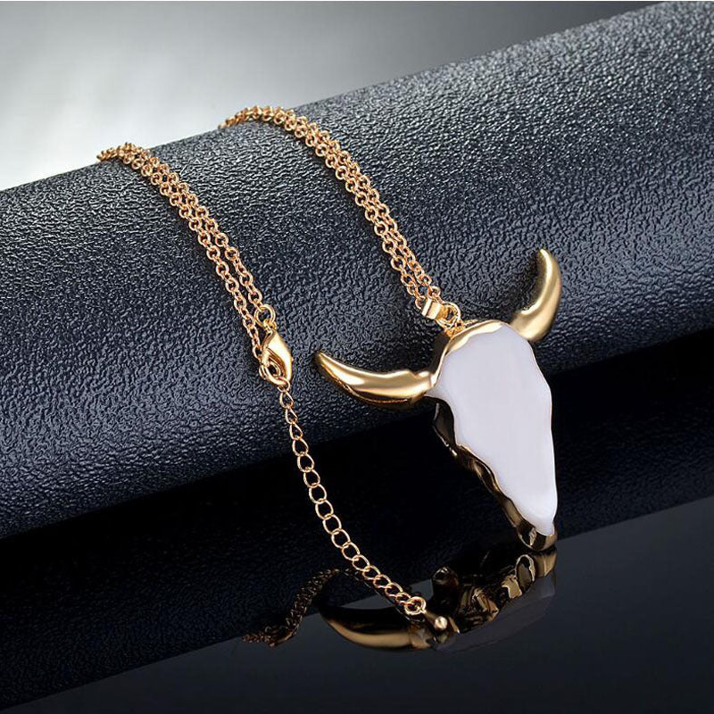 Stylish Goth Horn Skull Cow Necklace