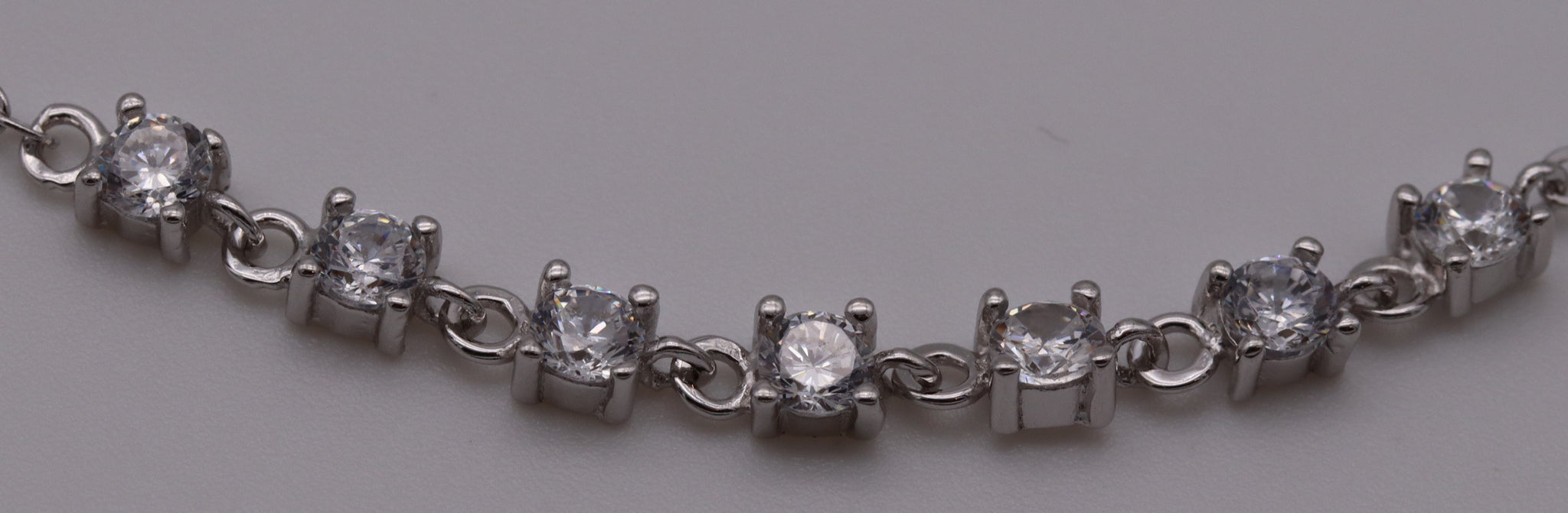 Sterling Silver Elegant Clear Cubic Zirconia Bracelet